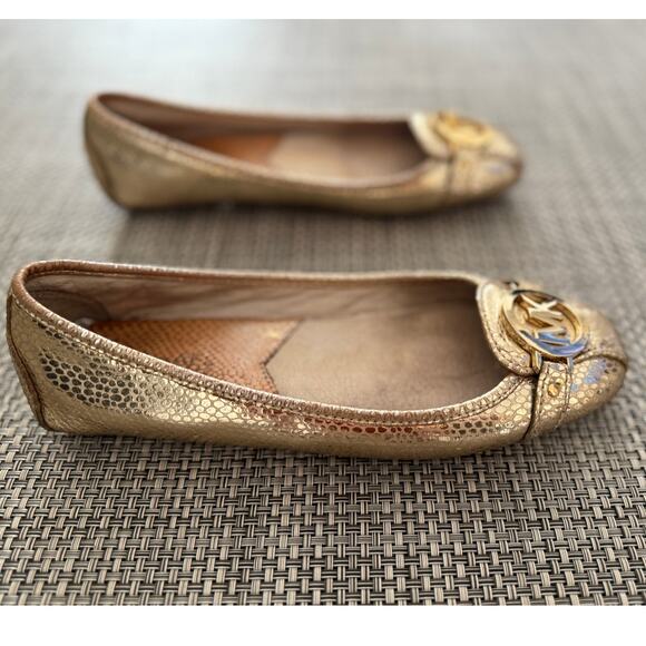 MICHAEL KORS  Fulton MK Leather Snake Texture Ballerinas Driving Flat Moc Gold 7 - Picture 3 of 5